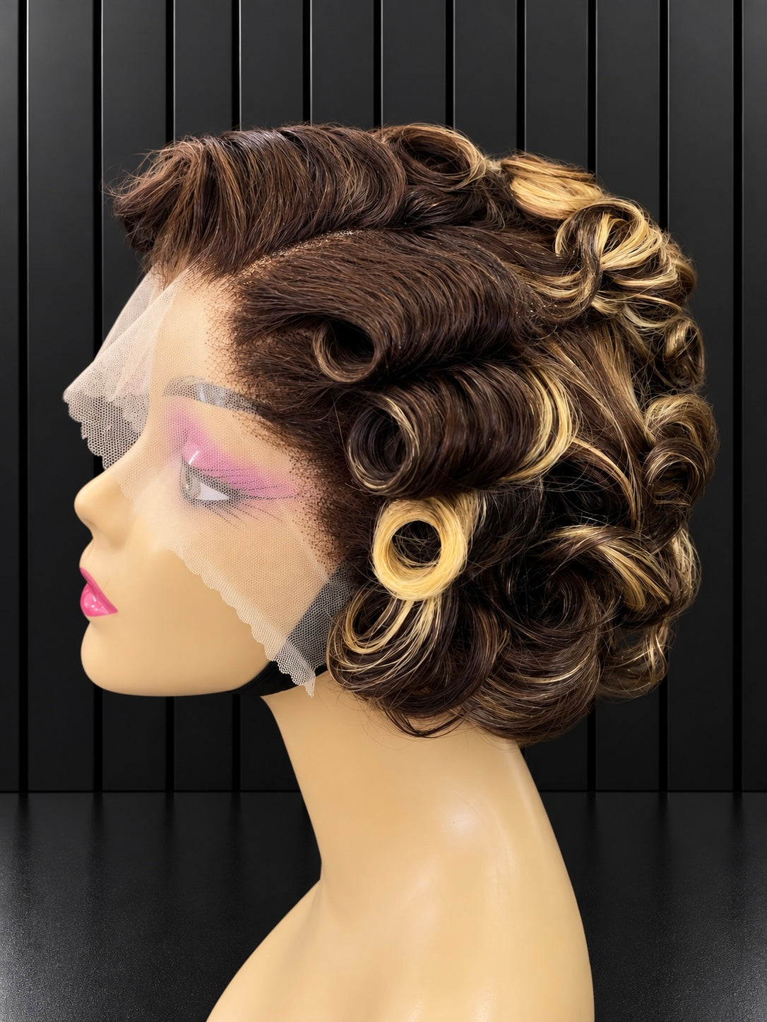 Vintage Highlited Chi-Pixie Wig