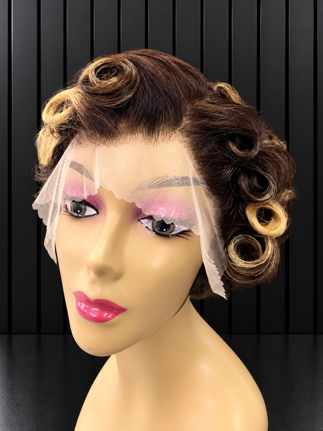 Vintage Highlited Chi-Pixie Wig